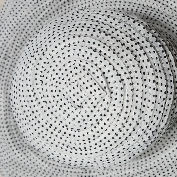 Wallaroo Hat Company Scrunchie Hat - Picture 9 of 12